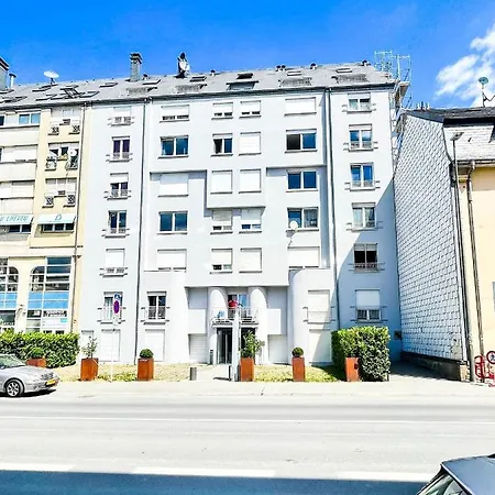 The Flat - Gare *